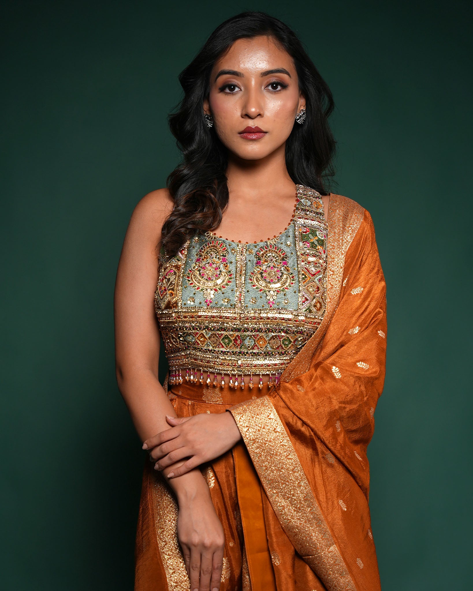 Rust aura meher set