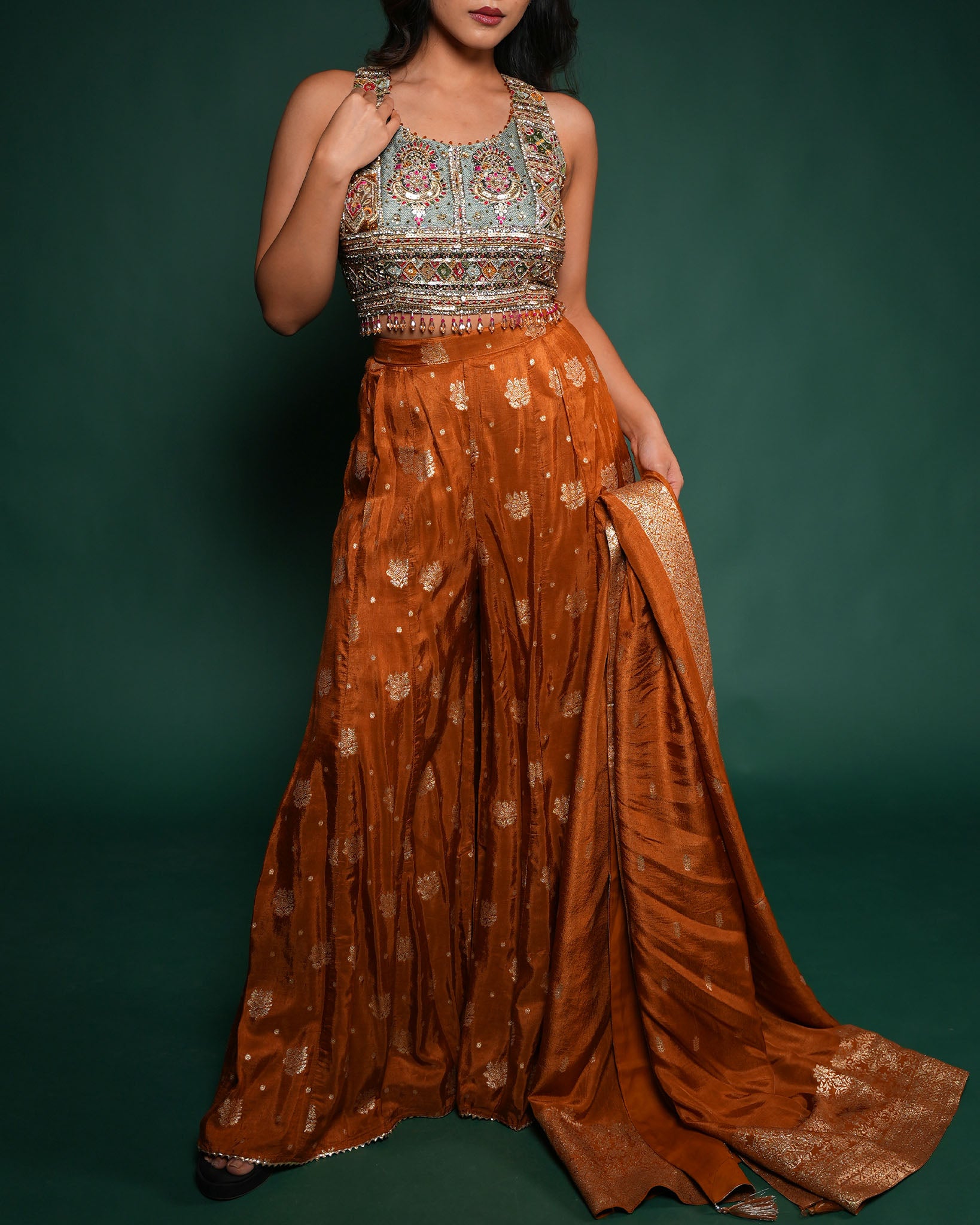 Rust aura meher set